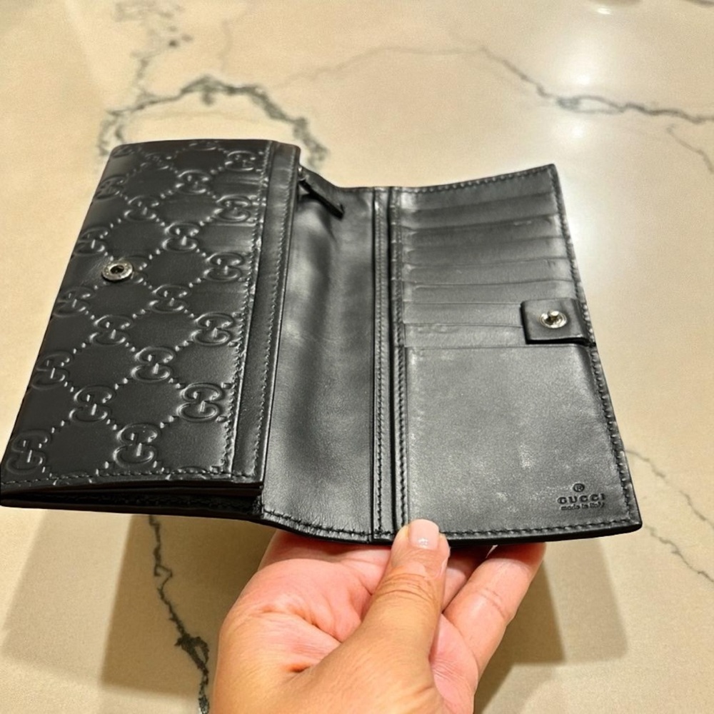 Gucci Guccissma Black Embossed Leather wallet - Picture 6 of 13